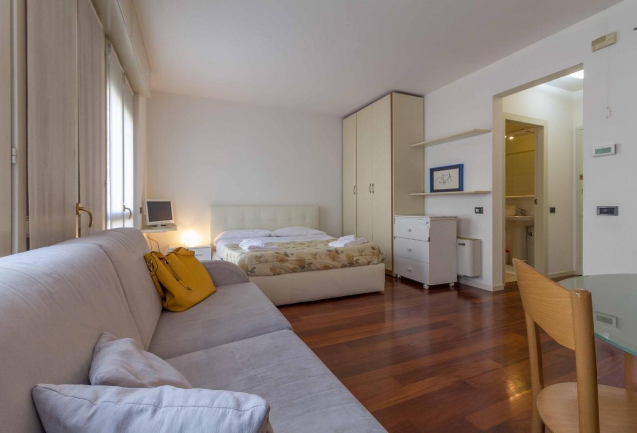 Studio Roma 41 - Affitti Brevi Italia Lägenhet Lecco Exteriör bild